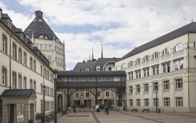 Reclassement et indemnités chômage maintenues au Luxembourg
