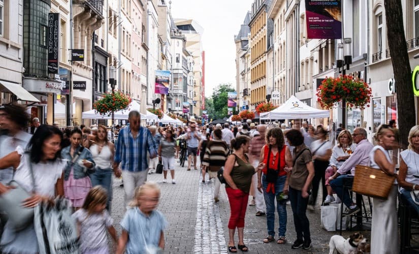 Grande Braderie: Shopping and a Festive Atmosphere in the Heart of the Capital