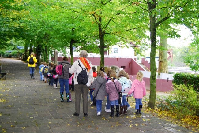 Enfants en promenade Luxembourg